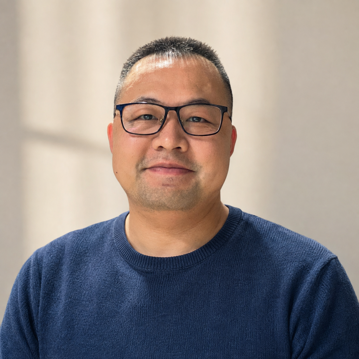 Portrait of Robin Luo, founder of Here in Shenzhen